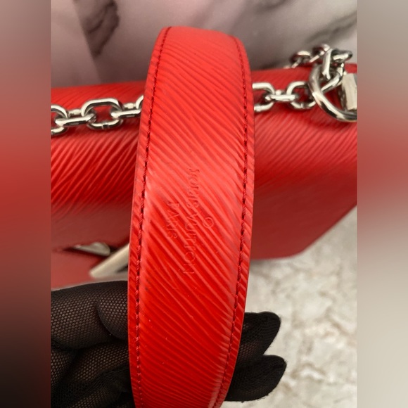 Louis Vuitton Twist bag - Picture 9 of 16